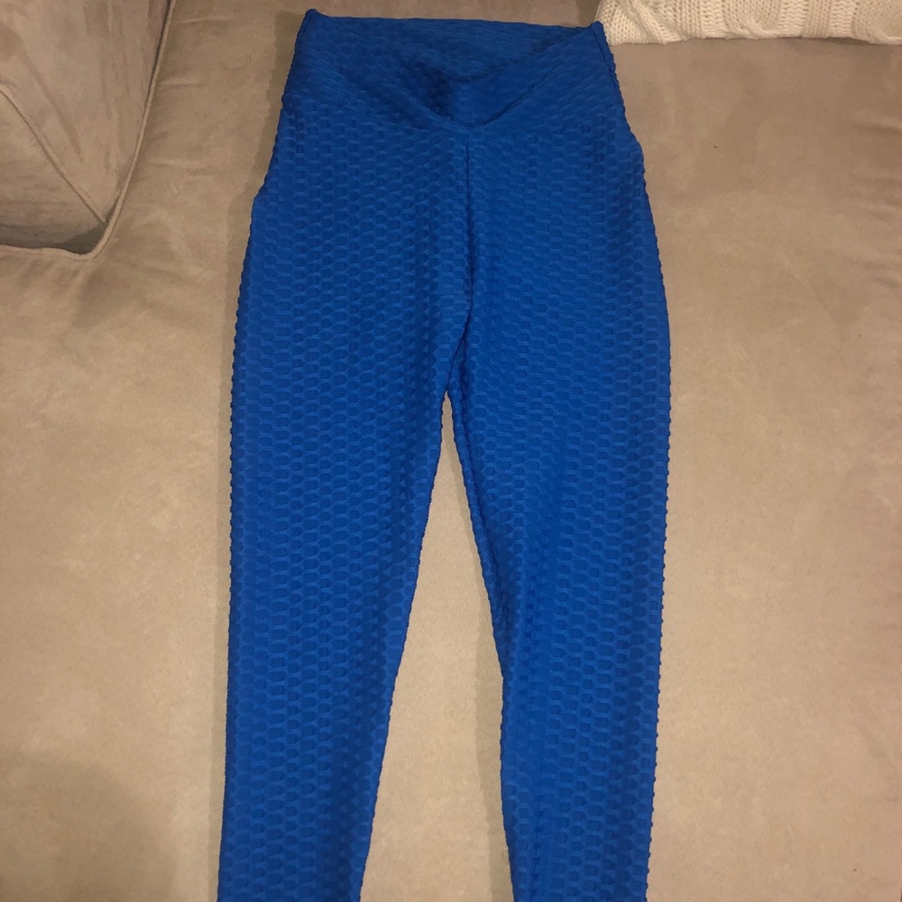 Full length textured cobalt blue leggings